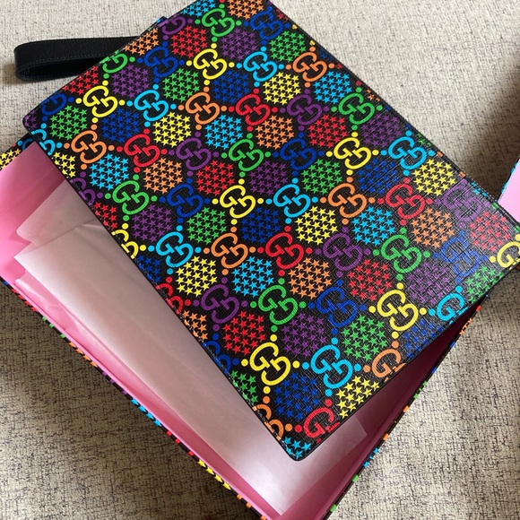 NWT GUCCI GG PSYCHEDELIC PRINT ZIP AROUND WRISTLET POUCH MADE IN ITALY - Picture 8 of 10